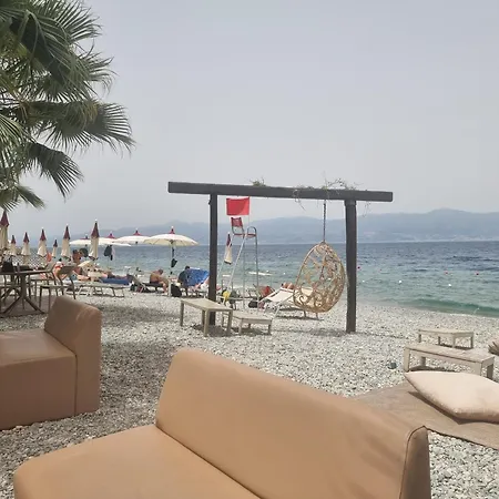 Loft Magna Grecia Centro Storico A 3 Minuti A Piedi Dal Mare Apartamento