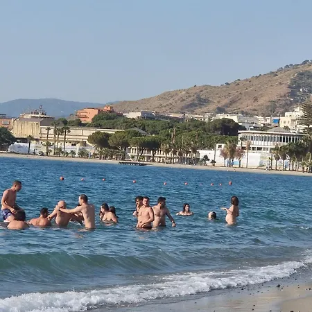 Apartamento Loft Magna Grecia Centro Storico A 3 Minuti A Piedi Dal Mare *