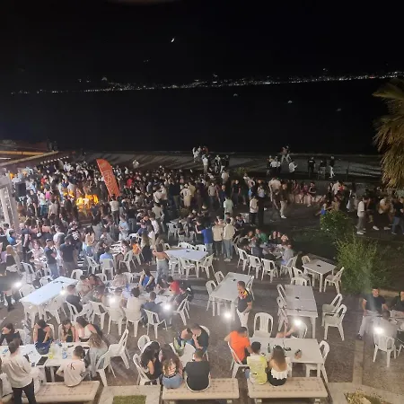 アパート Loft Magna Grecia Centro Storico A 3 Minuti A Piedi Dal Mare レッジョ・ディ・カラブリア